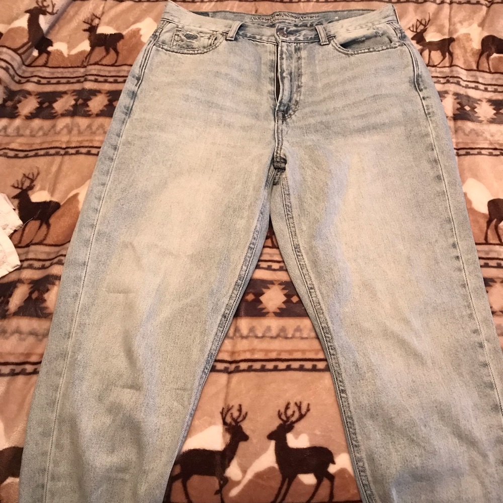 American eagle Mom Jeans